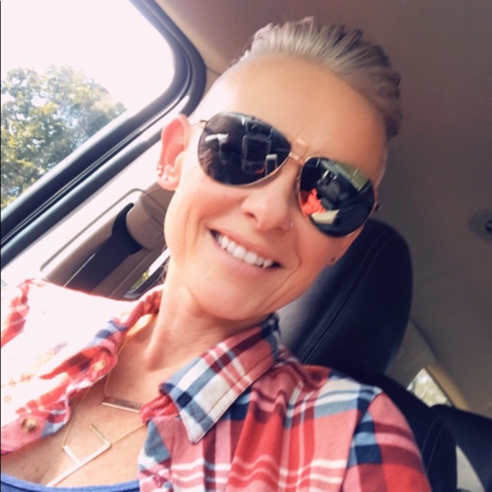 Meet your Posher, Crissy